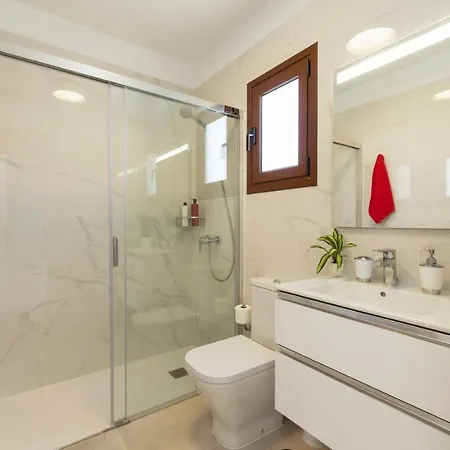 Femes By Playa Blanca (Lanzarote)