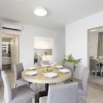 Villa Femes By