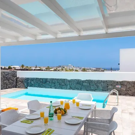 Femes By Villa Playa Blanca